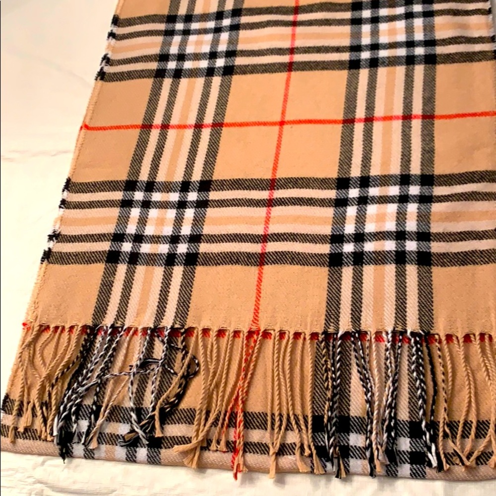 Beautiful Scarf!